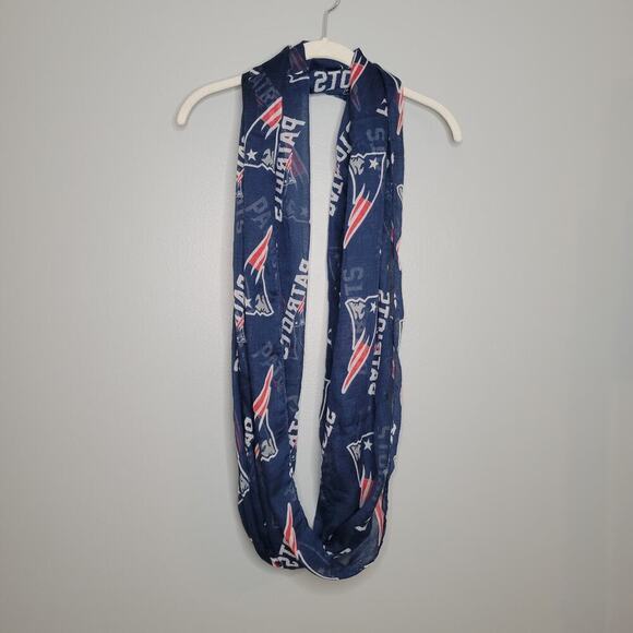 Lof of women's winter scarves 9 & 1 hat warm cozy Merrell Calvin Klein Patriots - Picture 4 of 11